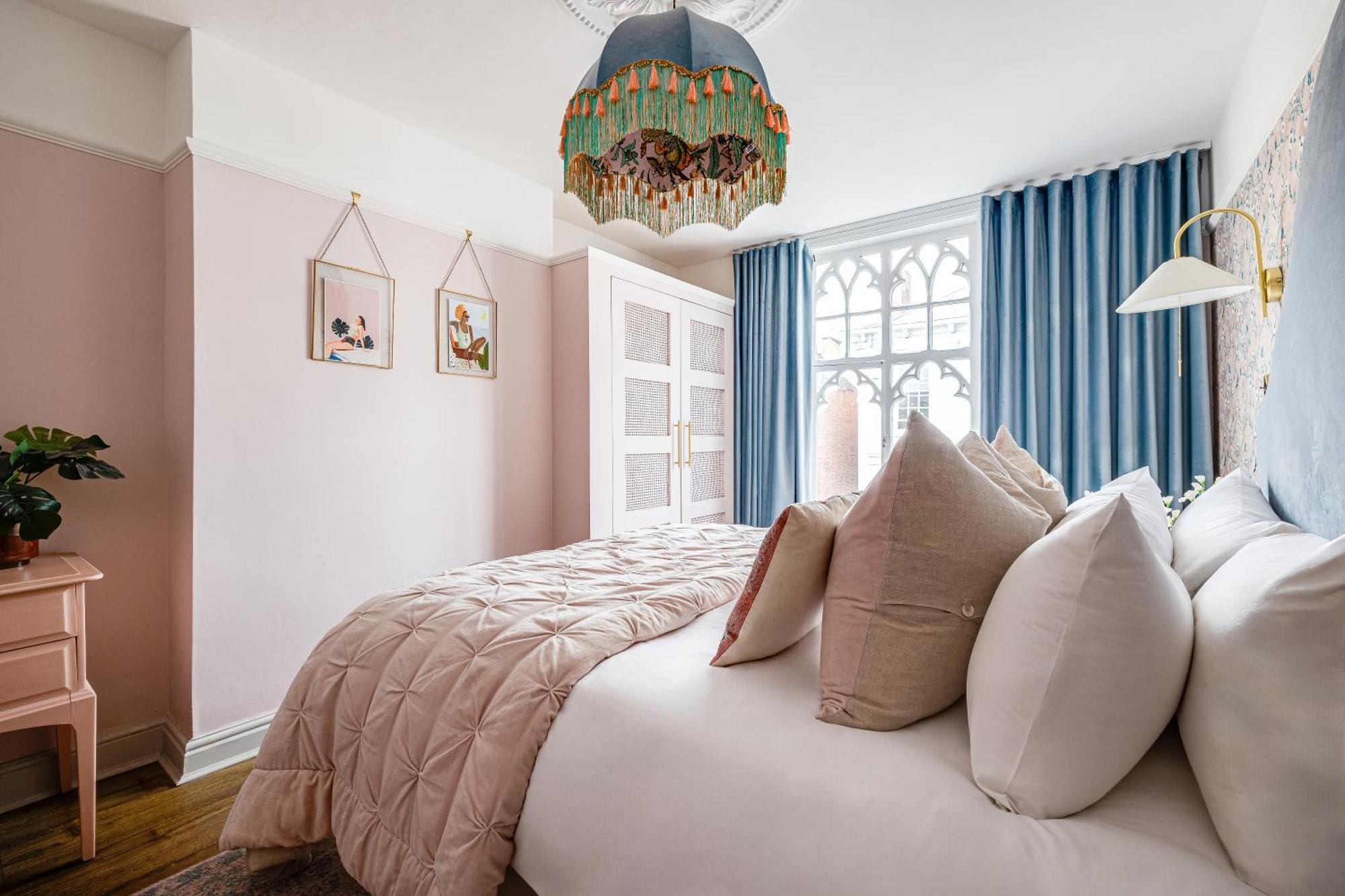 Insta-Worthy Loft On Historic Chester Rows, Sleeps 4 & Free Parking Екстериор снимка